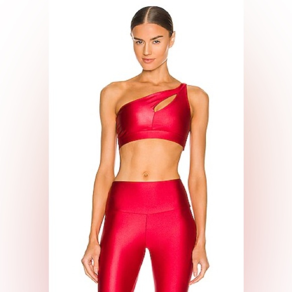 Onzie Red Liquid Set! Brand New!